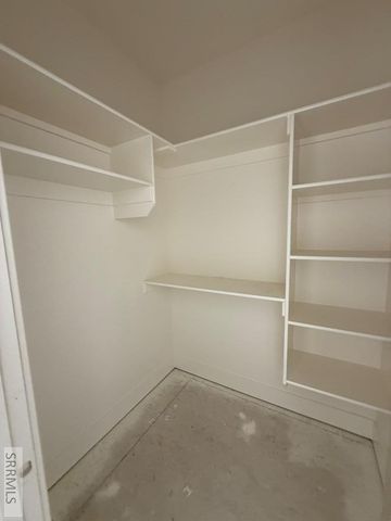 5463 Rip Tideroad, Idaho Falls, ID 83404