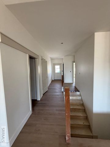 5463 Rip Tideroad, Idaho Falls, ID 83404