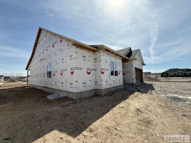 5463 Rip Tideroad, Idaho Falls, ID 83404