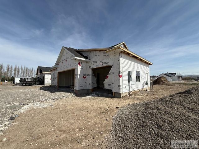 5463 Rip Tideroad, Idaho Falls, ID 83404