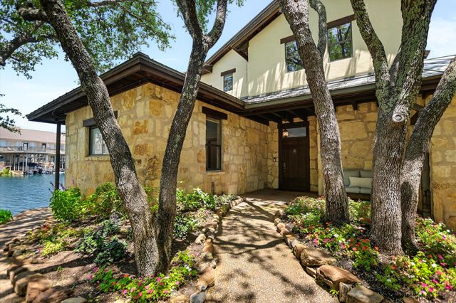 102 Bunny Run, Horseshoe Bay, TX 78657