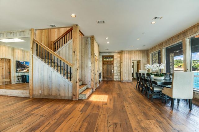 102 Bunny Run, Horseshoe Bay, TX 78657