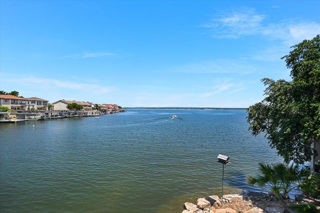 102 Bunny Run, Horseshoe Bay, TX 78657