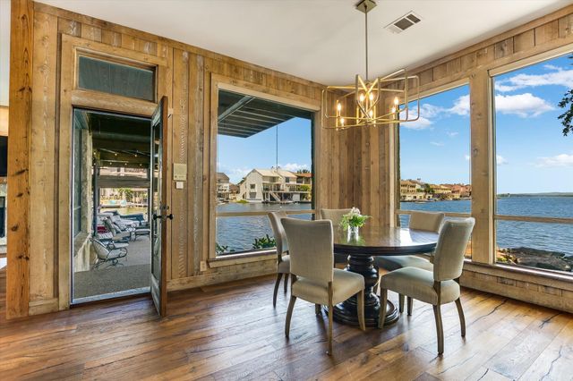 102 Bunny Run, Horseshoe Bay, TX 78657