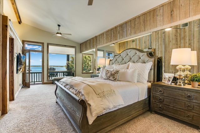 102 Bunny Run, Horseshoe Bay, TX 78657