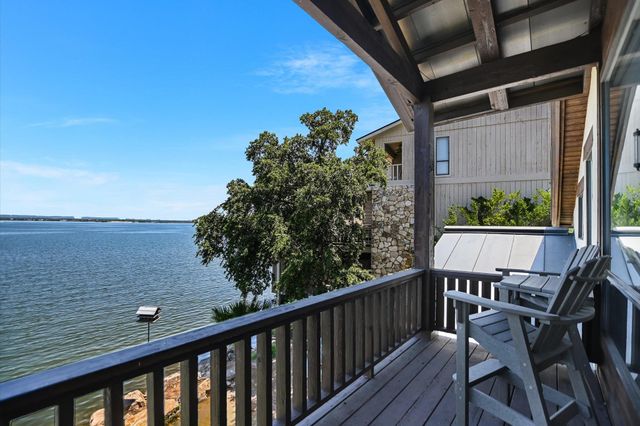 102 Bunny Run, Horseshoe Bay, TX 78657