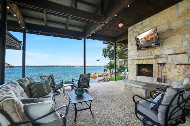 102 Bunny Run, Horseshoe Bay, TX 78657
