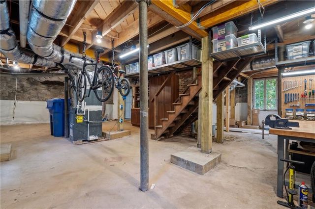 65 Roseclair Drive SE, Atlanta, GA 30317