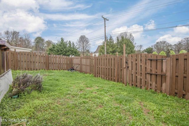 3307 Cummins Lane, Knoxville, TN 37921