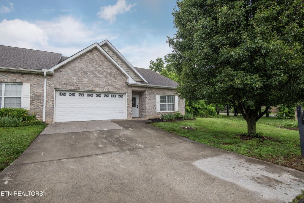3307 Cummins Lane, Knoxville, TN 37921