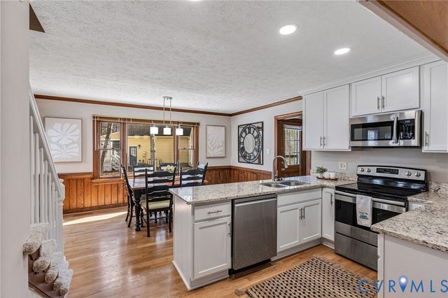 2611 Whispering Oaks Ter, Chesterfield, VA 23112