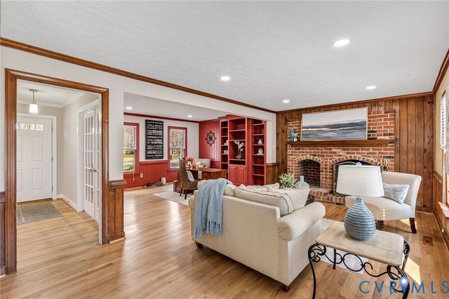 2611 Whispering Oaks Ter, Chesterfield, VA 23112