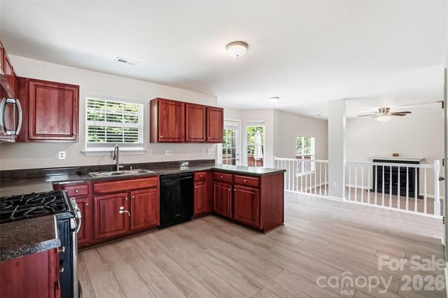 5012 Eagle Creek Drive, Charlotte, NC 28269