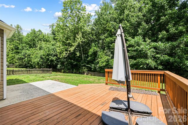 5012 Eagle Creek Drive, Charlotte, NC 28269