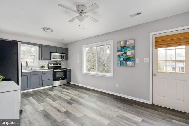 100 AMERICAN DR, Ruther Glen, VA 22546