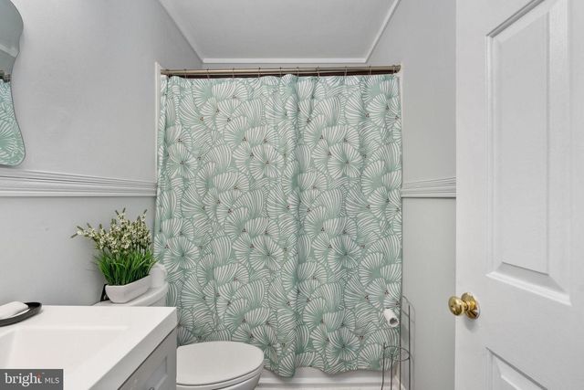 100 AMERICAN DR, Ruther Glen, VA 22546