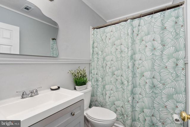 100 AMERICAN DR, Ruther Glen, VA 22546