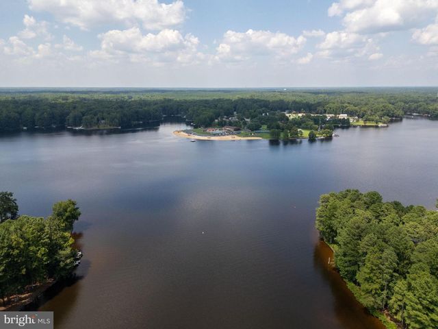 100 AMERICAN DR, Ruther Glen, VA 22546