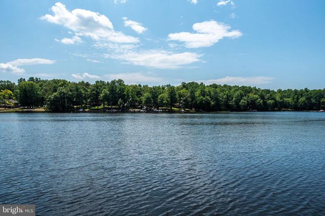 100 AMERICAN DR, Ruther Glen, VA 22546