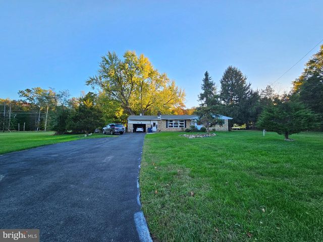 59 BUNKER HILL RD, Trenton, NJ 08648