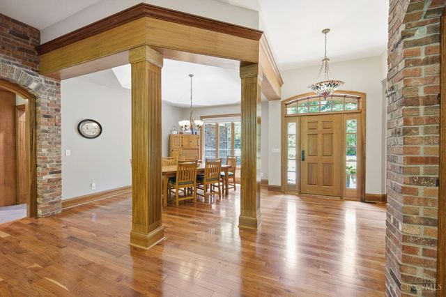 1258 Shepherds Way, Washington Twp, OH 45113