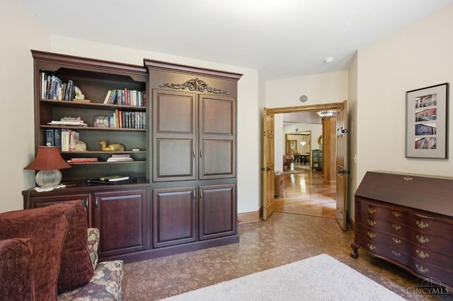 1258 Shepherds Way, Washington Twp, OH 45113