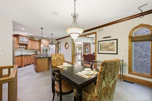 1258 Shepherds Way, Washington Twp, OH 45113
