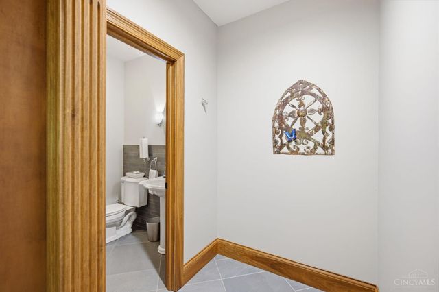 1258 Shepherds Way, Washington Twp, OH 45113
