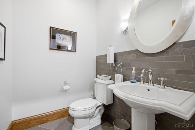 1258 Shepherds Way, Washington Twp, OH 45113