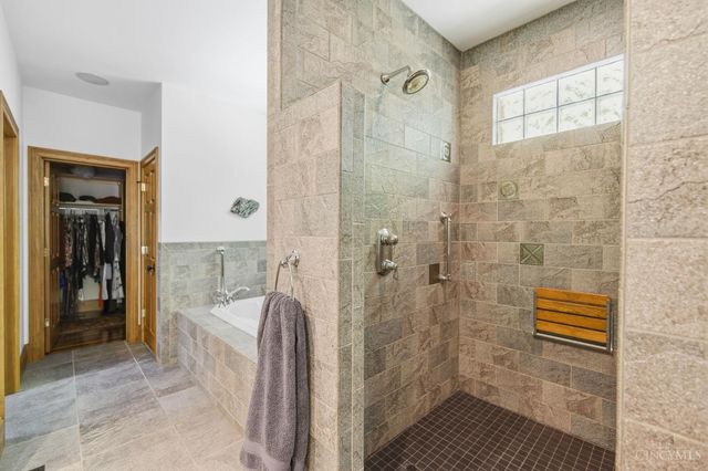 1258 Shepherds Way, Washington Twp, OH 45113