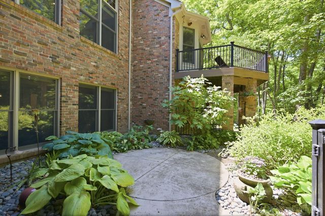 1258 Shepherds Way, Washington Twp, OH 45113