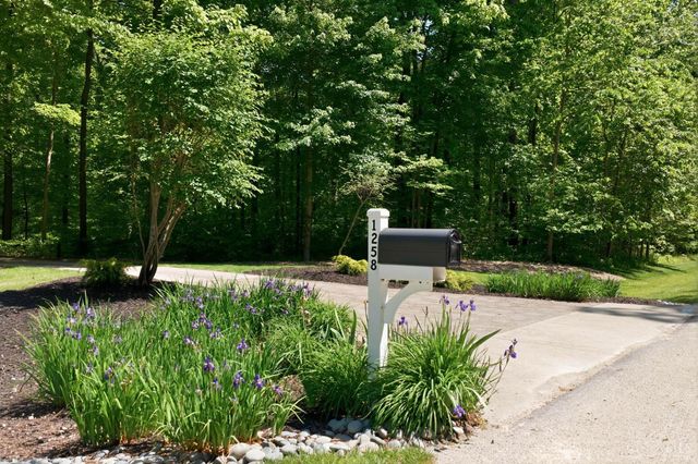 1258 Shepherds Way, Washington Twp, OH 45113