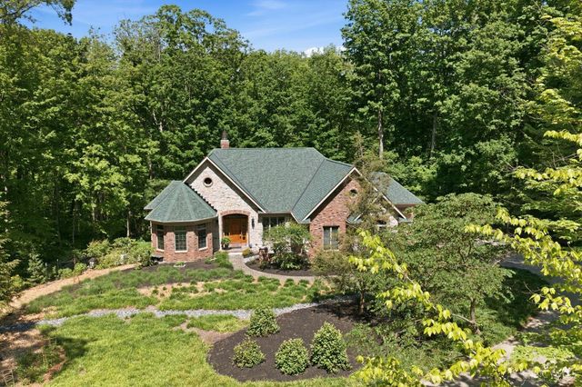 1258 Shepherds Way, Washington Twp, OH 45113