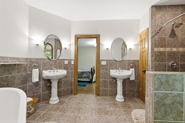 1258 Shepherds Way, Washington Twp, OH 45113