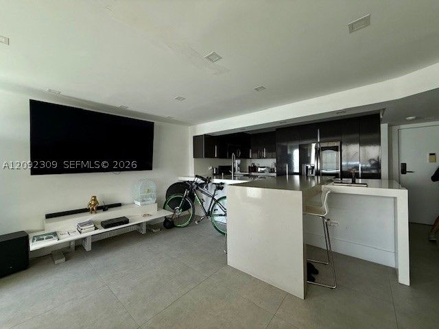 7135 Collins Ave 814, Miami Beach, FL 33141