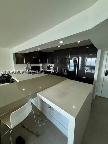 7135 Collins Ave 814, Miami Beach, FL 33141