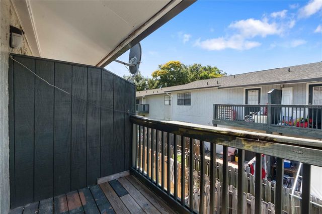 204 PINE TULIP COURT 201, Tampa, FL 33612