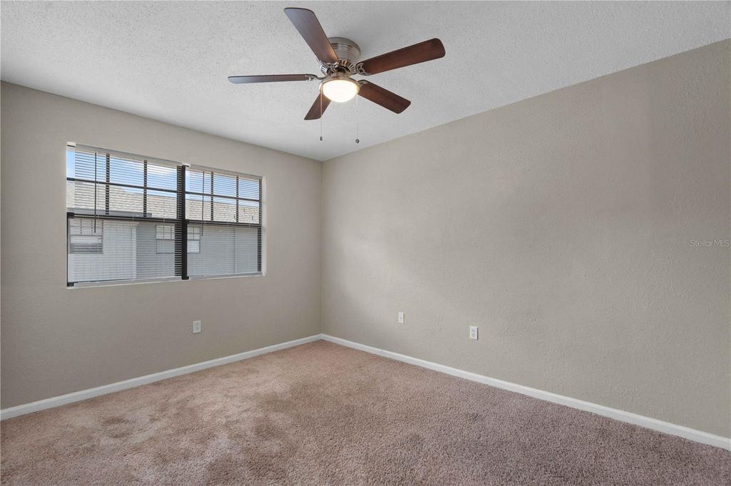 Image 7 of property listing at 204 PINE TULIP COURT 201, Tampa, FL 33612