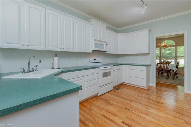 5613 Birkdale Drive, Lexington, NC 27295