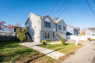 217 Napoleon St, Fall River, MA 02721