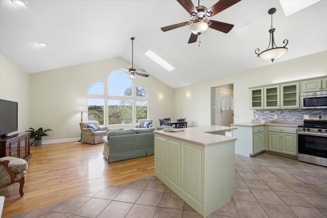 11102 London Lane, Apison, TN 37302