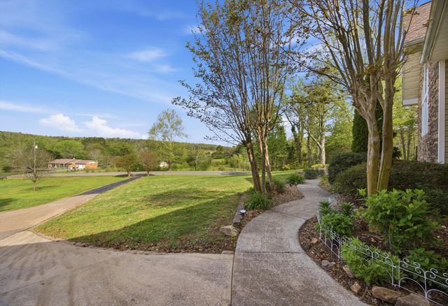 11102 London Lane, Apison, TN 37302