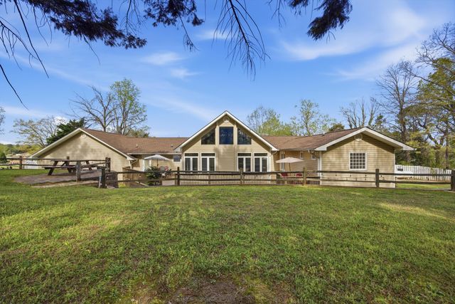 11102 London Lane, Apison, TN 37302