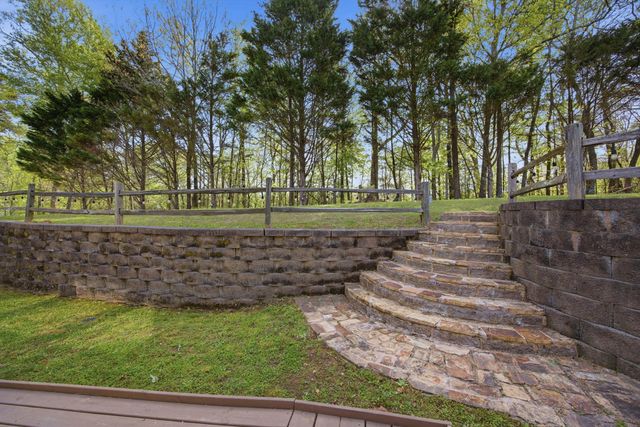 11102 London Lane, Apison, TN 37302