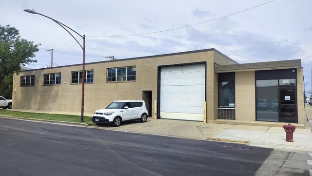 5660 N Elston Avenue, Chicago, IL 60646