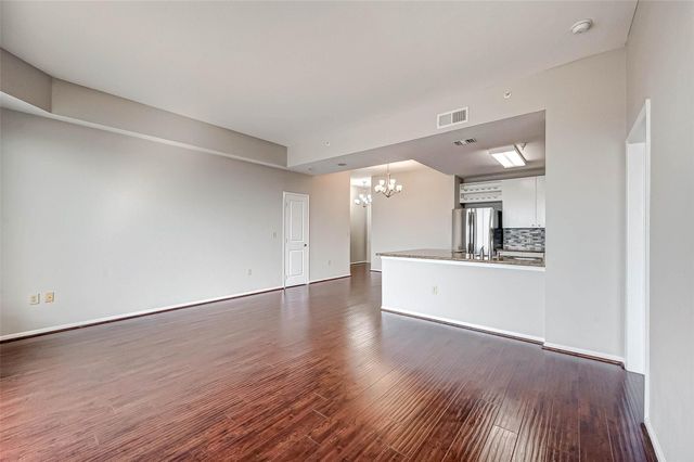 3505 Sage Road 2106, Houston, TX 77056