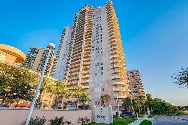 3505 Sage Road 2106, Houston, TX 77056