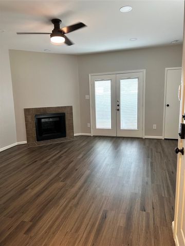 10855 Meadowglen Lane 711, Houston, TX 77042