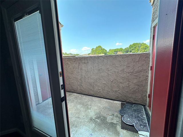 10855 Meadowglen Lane 711, Houston, TX 77042