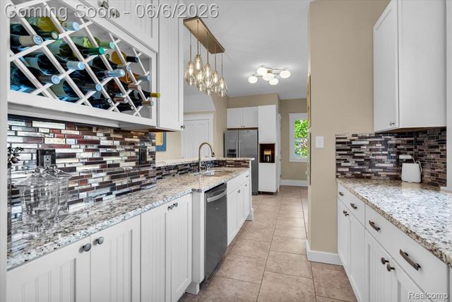 658 Longfellow Street, Detroit, MI 48202